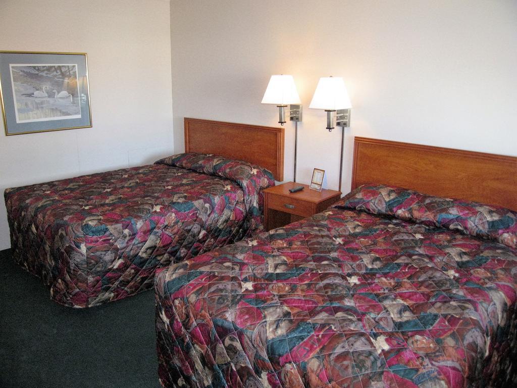 Travelers Lodge Marshall Buitenkant foto